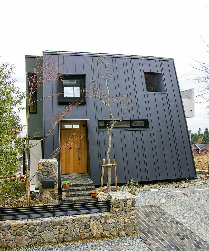 滋賀県大津市に建つ小さなアトリエのある家|外観